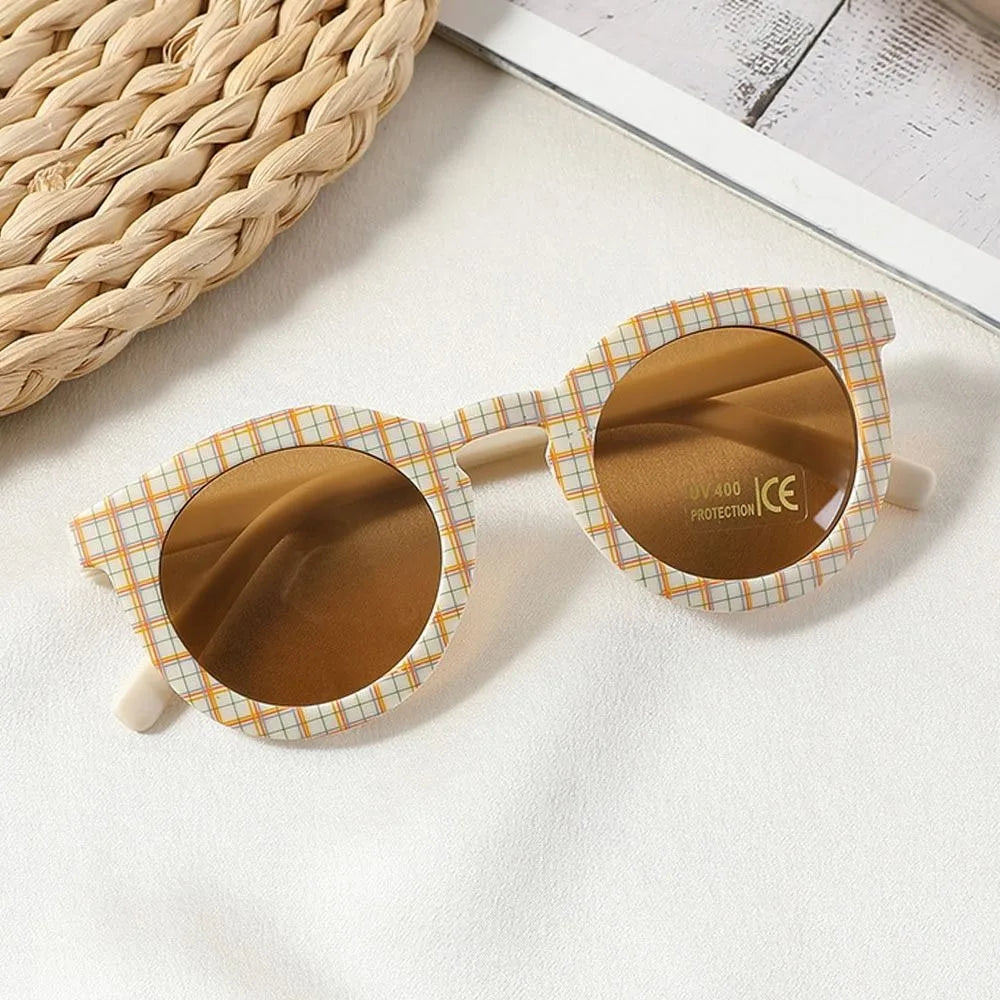 🕶️ Kids Retro Fashion Sunglasses – UV Protection | Lightweight Polycarbonate Lenses | Stylish Eyewear for Boys & Girls 👧🧒