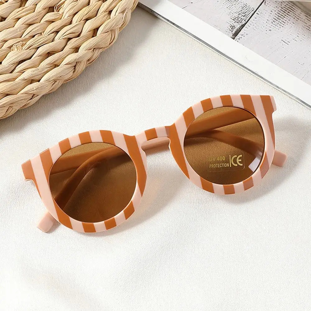 🕶️ Kids Retro Fashion Sunglasses – UV Protection | Lightweight Polycarbonate Lenses | Stylish Eyewear for Boys & Girls 👧🧒