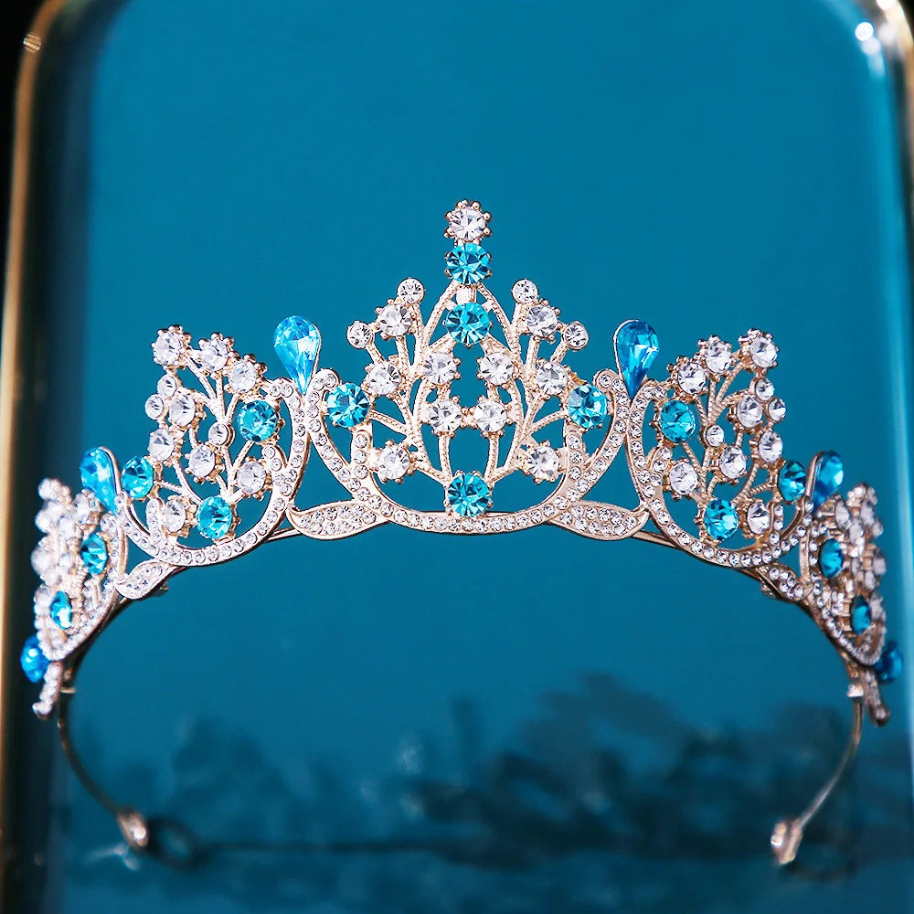 Dazzle and Delight: Crystal Tiaras for Girls' Special Moments! - Kids Jewellery Shop