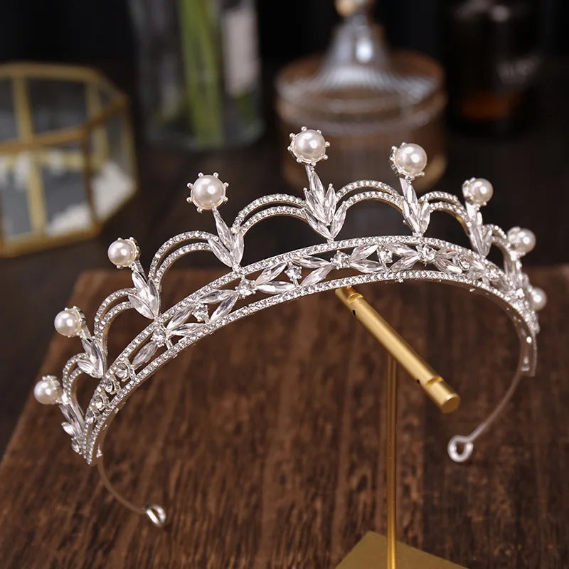 Elegant Baroque Pearl Tiara 👑 | Princess Diadem for Girls – Pageant, Wedding, Prom & Party Hair Accessory!