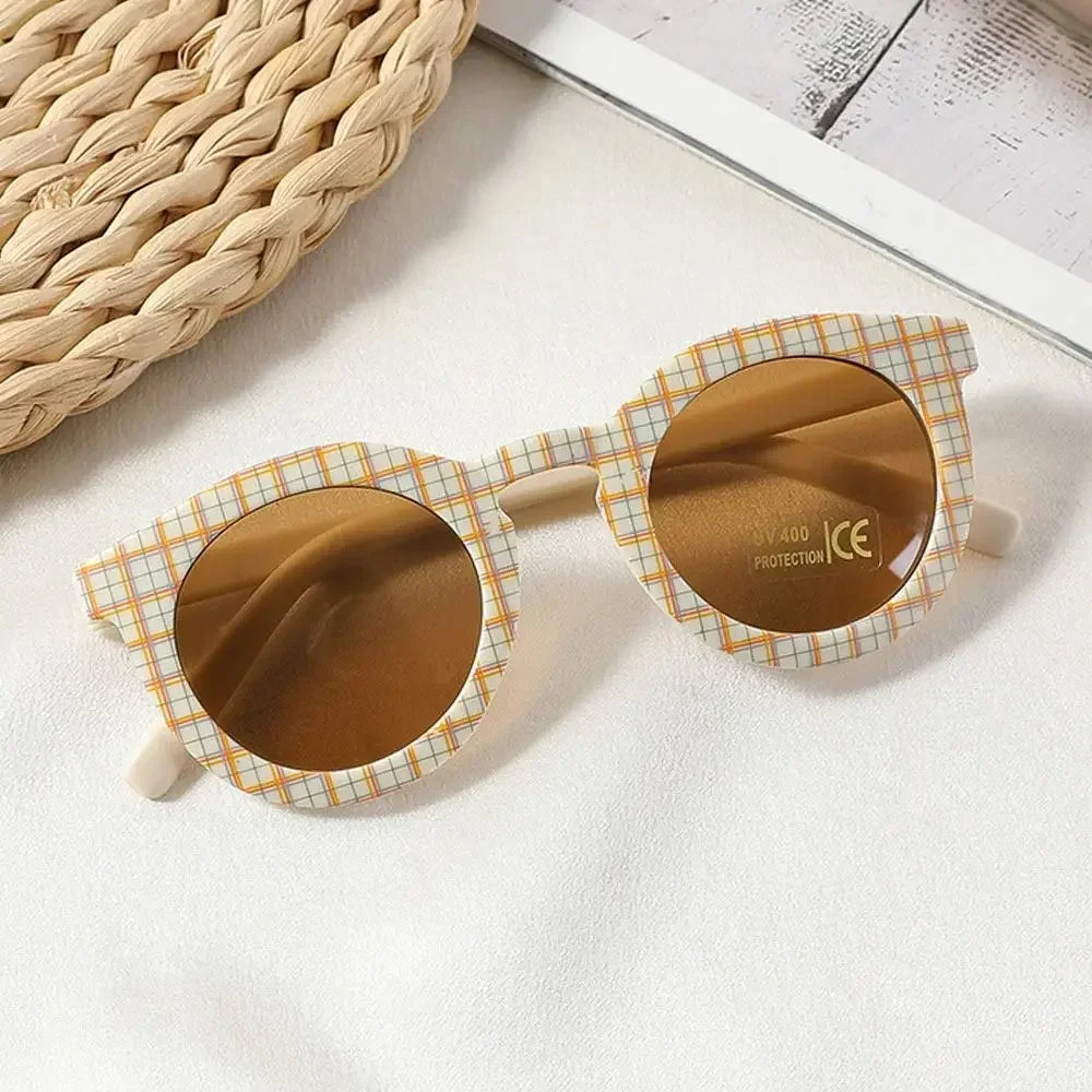 🕶️ Kids Retro Fashion Sunglasses – UV Protection | Lightweight Polycarbonate Lenses | Stylish Eyewear for Boys & Girls 👧🧒