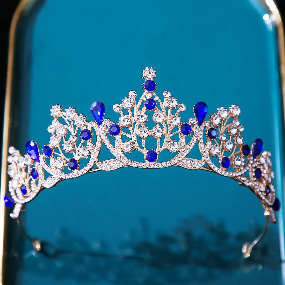 Dazzle and Delight: Crystal Tiaras for Girls' Special Moments! - Kids Jewellery Shop