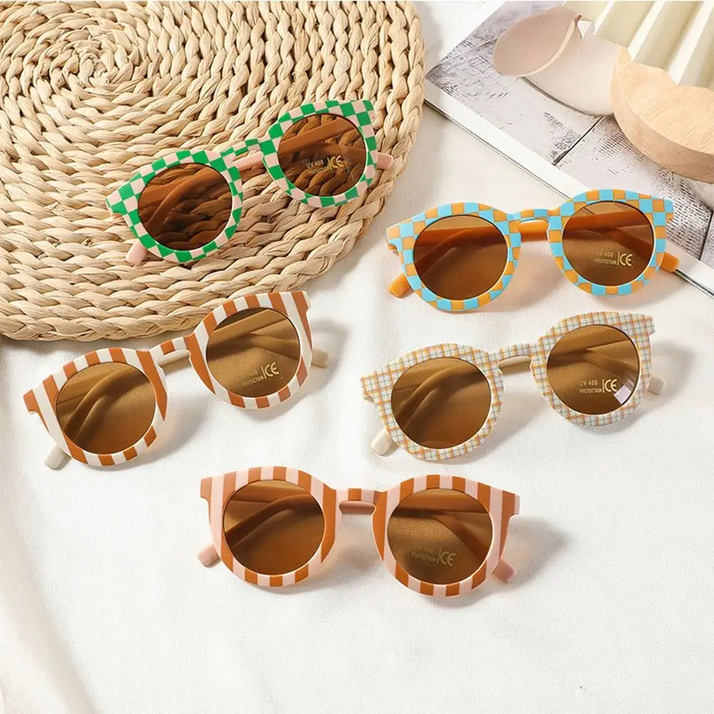 🕶️ Kids Retro Fashion Sunglasses – UV Protection | Lightweight Polycarbonate Lenses | Stylish Eyewear for Boys & Girls 👧🧒