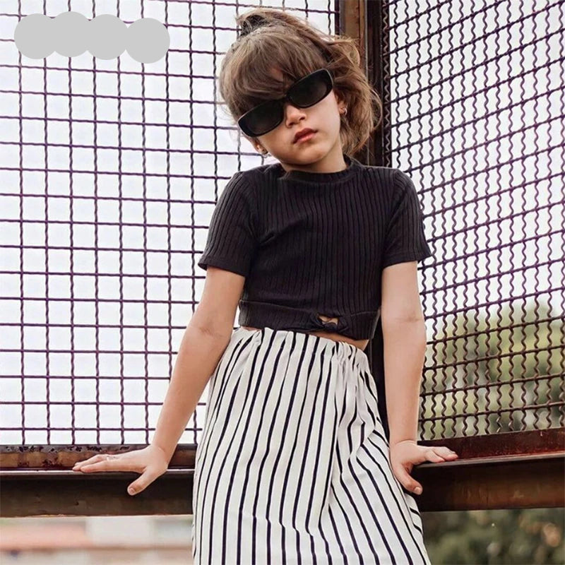 Trendy Kids Rectangle Sunglasses 🕶️ | Vintage Fashion Eyewear for Boys & Girls – UV Protection for Outdoor Fun & Parties!