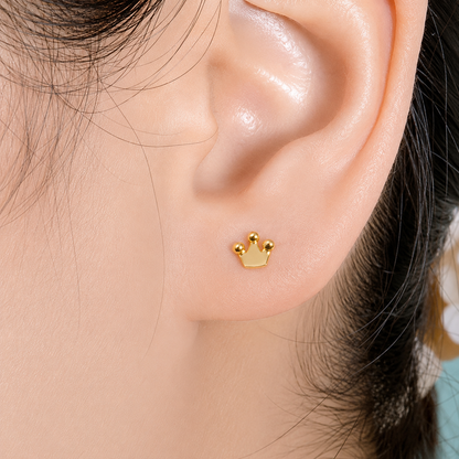925 sterling silver crown stud earrings with screw back closure