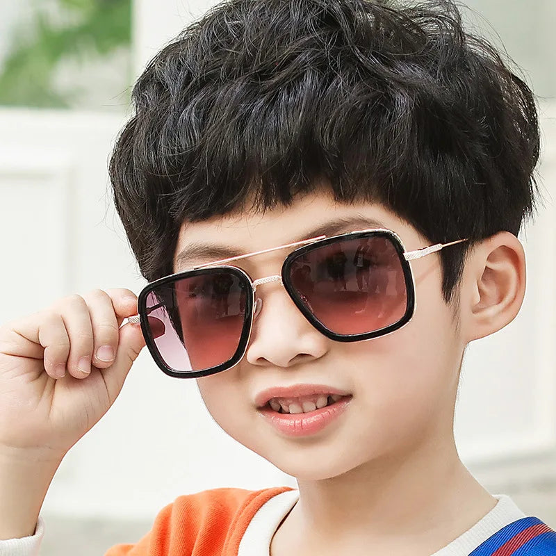 Transform Your Look with Iron Man Glasses – Stylish Sunglasses for Young Superheroes!