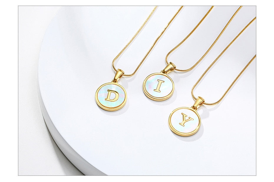 Elegant Geometric Coin Pendant Necklace: A Timeless Gift for Special Girls!
