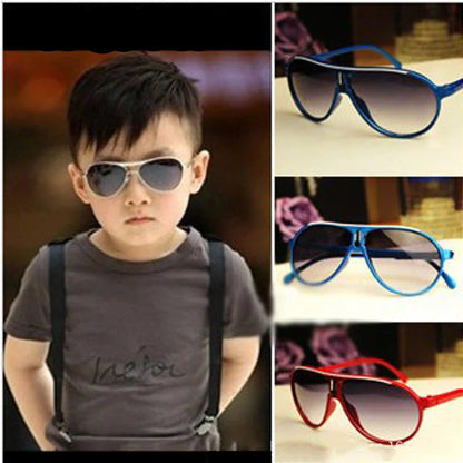 Fashionable Pilot-Style Acrylic Sunglasses for Boys | Trendy Kids Aviator Shades for Outdoor Wear!