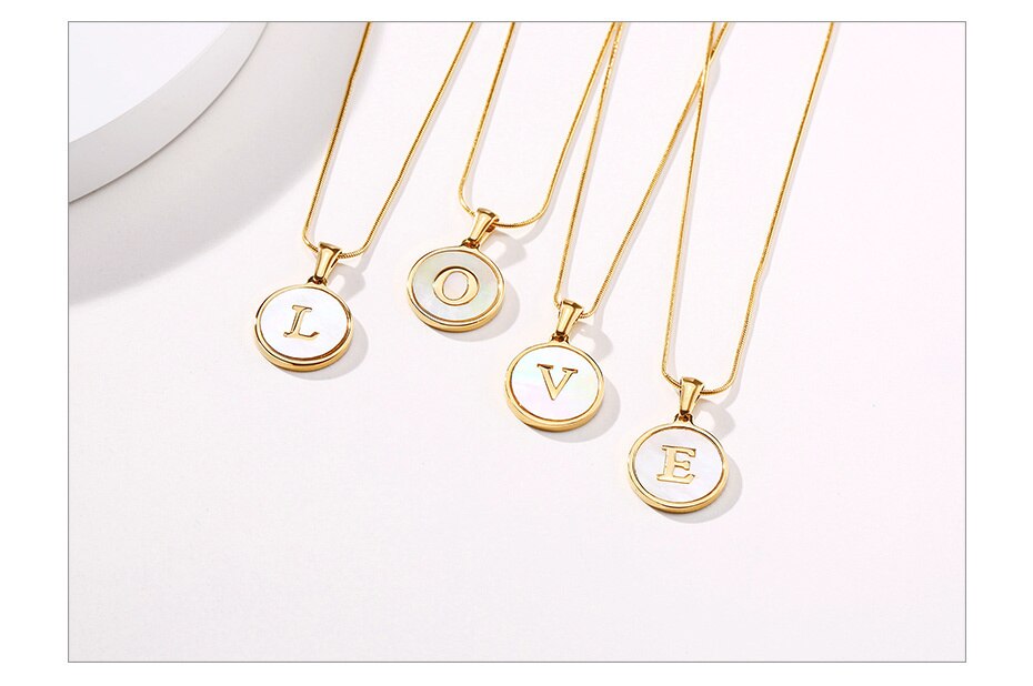 Golden Allure: Unisex Initial Pendant Necklace - The Perfect Gift for Birthday Bliss!