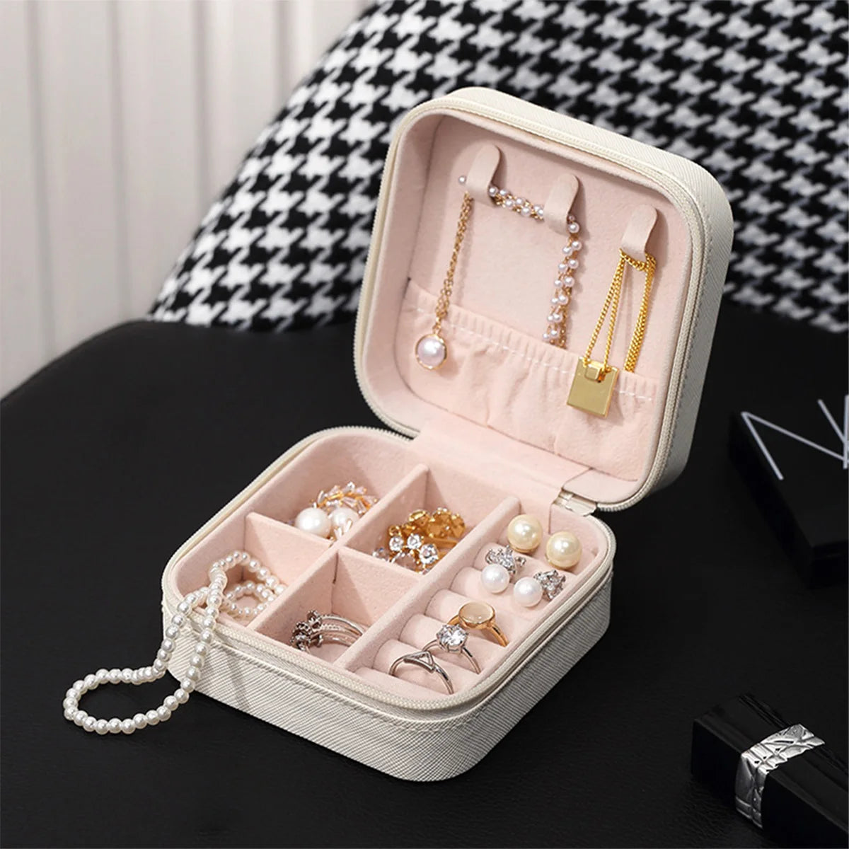 Personalised Initial Letter Jewellery Box | Portable Zipper Travel Jewellery Case | Custom Gift for Girls, Bridesmaids & Birthdays!