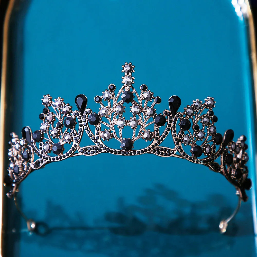 Dazzle and Delight: Crystal Tiaras for Girls' Special Moments!