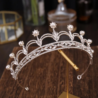 Elegant Baroque Pearl Tiara 👑 | Princess Diadem for Girls – Pageant, Wedding, Prom & Party Hair Accessory!