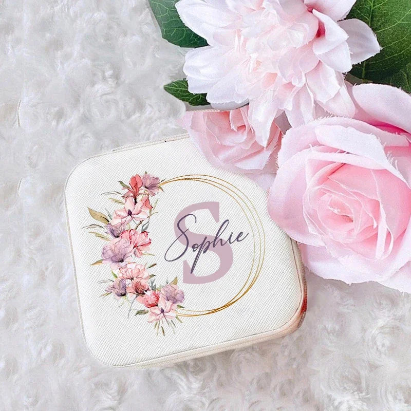 Personalized Leather Jewelry Box: A Stylish Touch for Your Treasures!