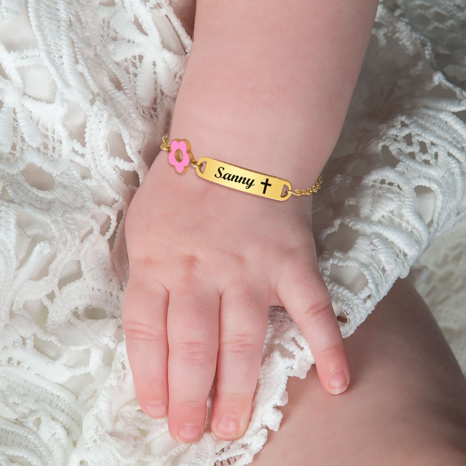 Cherish Every Moment: Personalized Baby Name Bracelet with Cute Flower Detail - Ideal Gift for Girls and Boys on Birthdays!