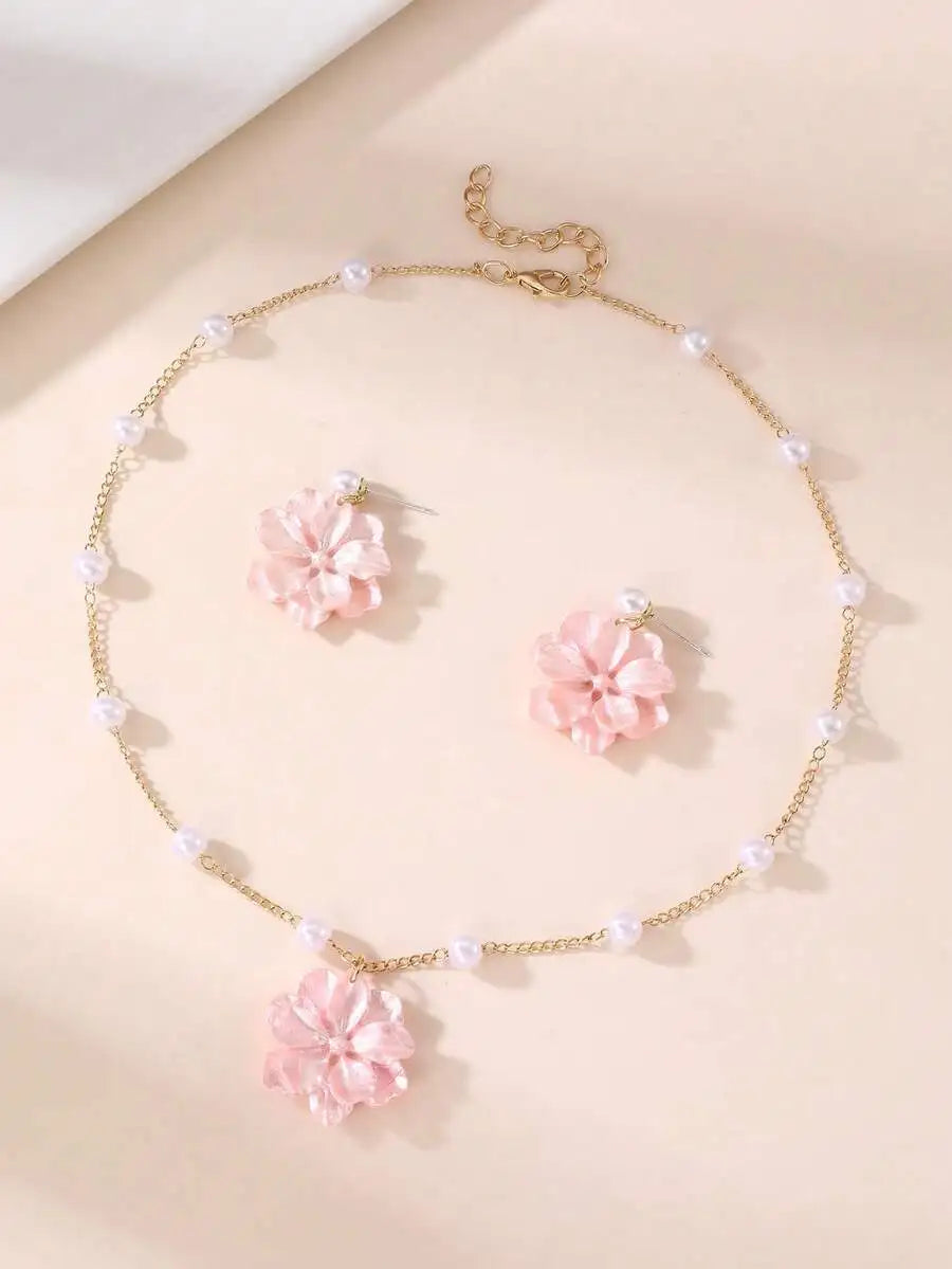 Girls Floral Jewellery Set | 3-Piece Flower Earrings & Pendant Necklace Set | Teen Girls Jewellery Gift.