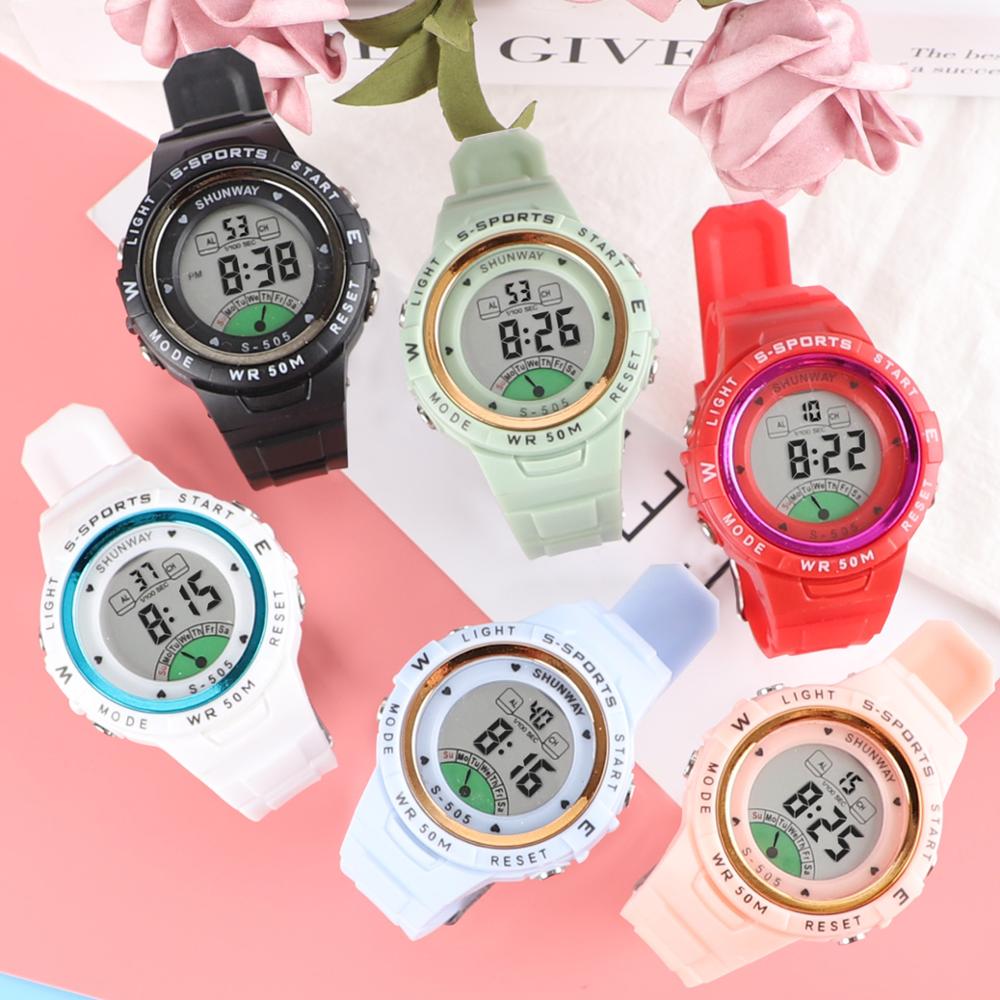 Dive into Adventure: Kids' Waterproof Electronic Quartz Sports Watch - Perfect Wristwear for Boys and Girls!