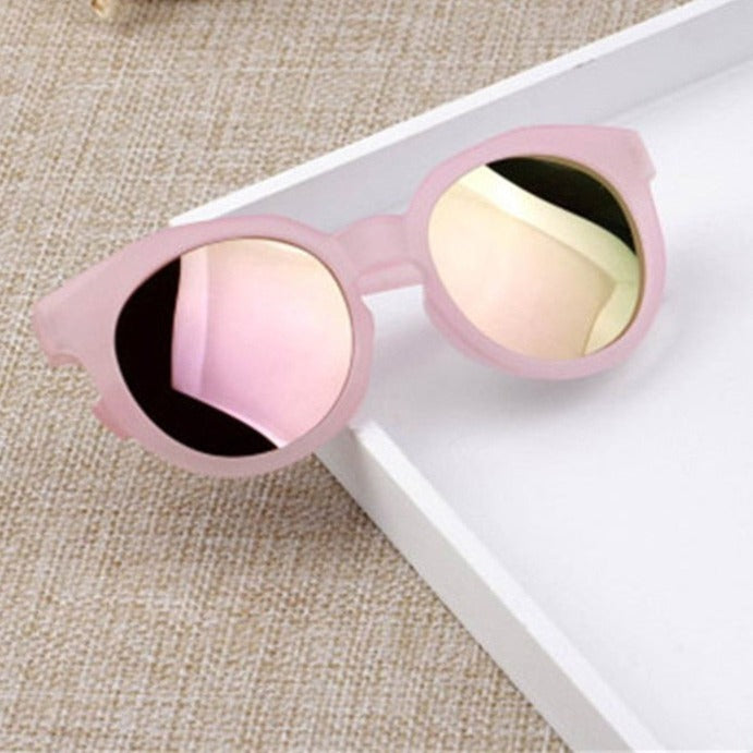 Lovely Kids, Boys and Girls' Sunglasses - Stylish Summer Eyewear for Picnics, Holidays, and Outdoor Fun!